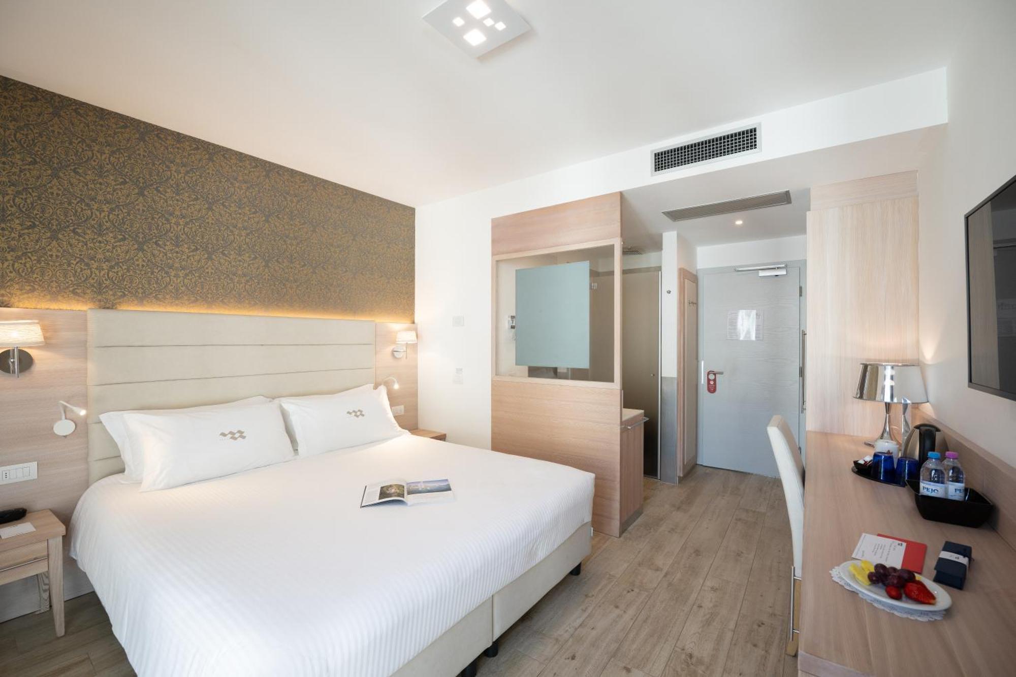 Comfort Double Room Partial Lake View Balcony