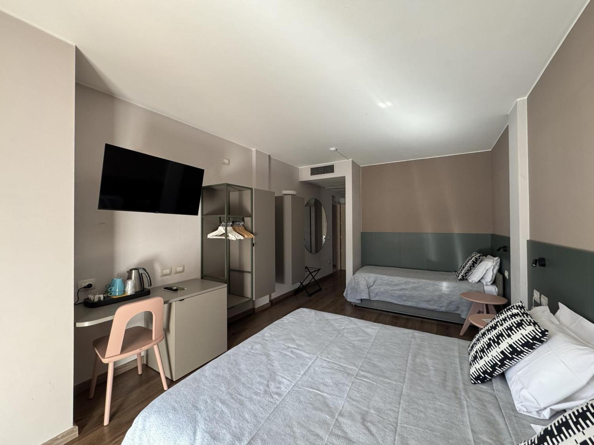 Comfort Triple Room Balcony Mountain View