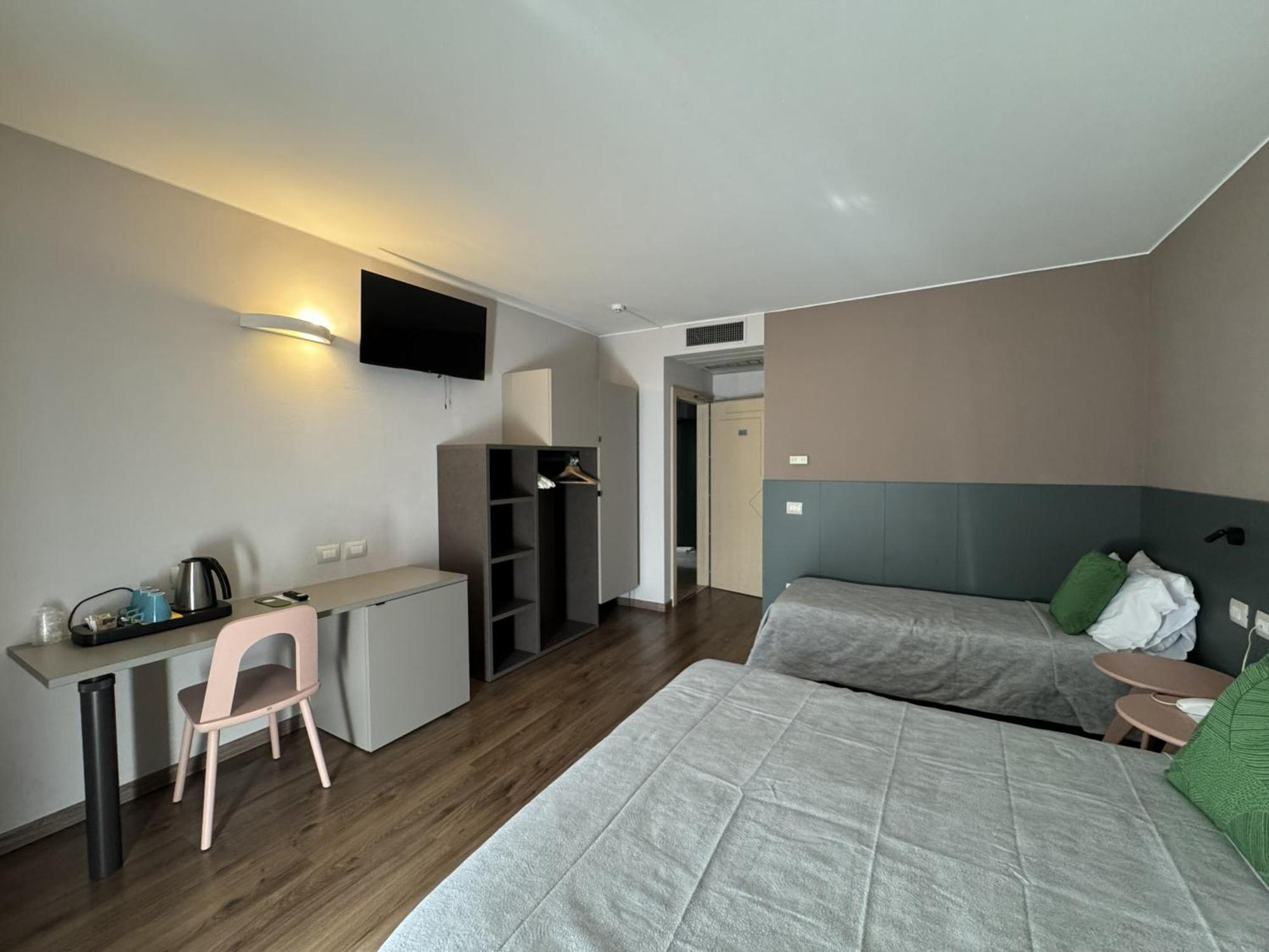 Comfort Triple Room Balcony Mountain View
