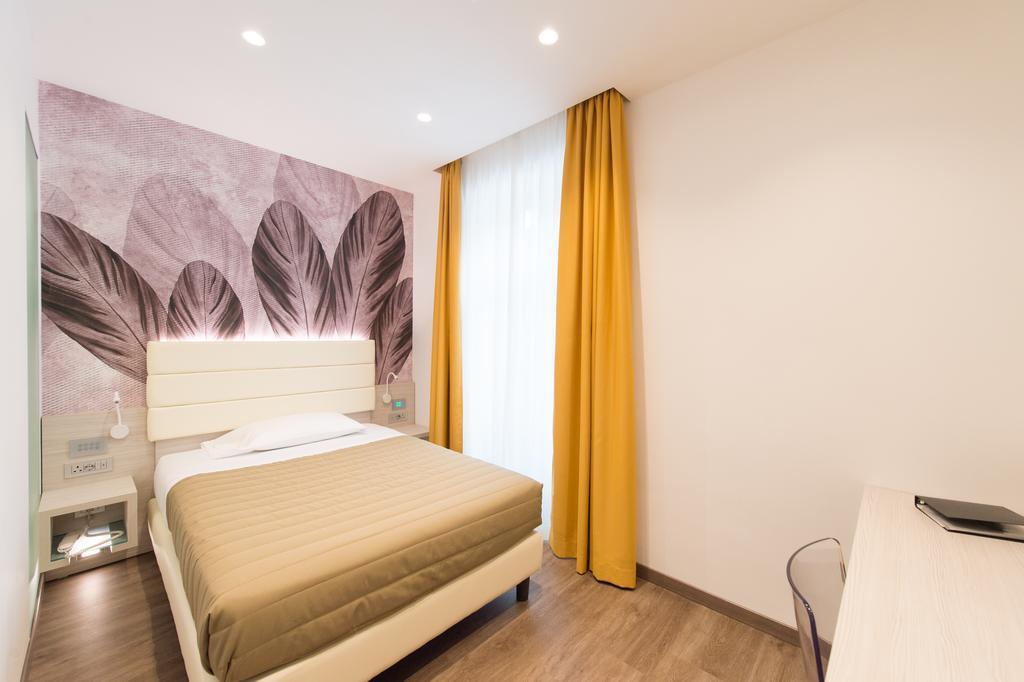 Comfort Double Room French Bed	 spa access
